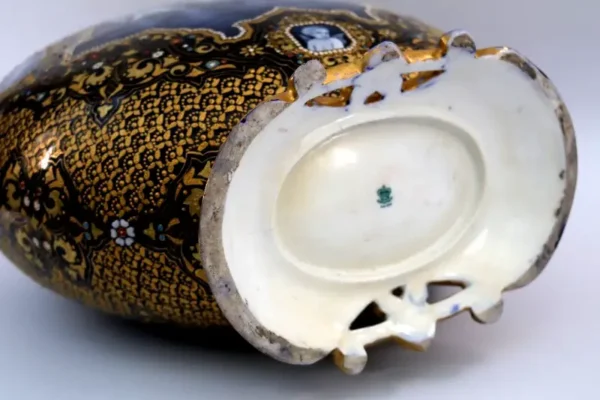 Rare Coalport Exhibition Vase Jewelled Pate Sur Pate h. 44cm Limoge Cupids Bott - Image 4